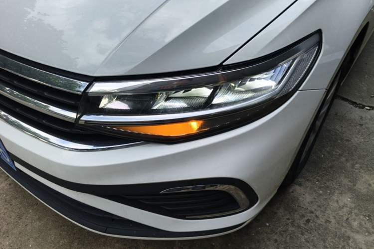 Used Volkswagen Bora 2023 200TSI DSG Comfort Edition Left Front Headlight