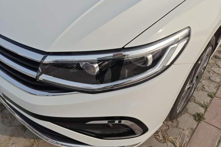 Used Volkswagen Bora 2023 300TSI DSG Prestige Edition Left Front Headlight