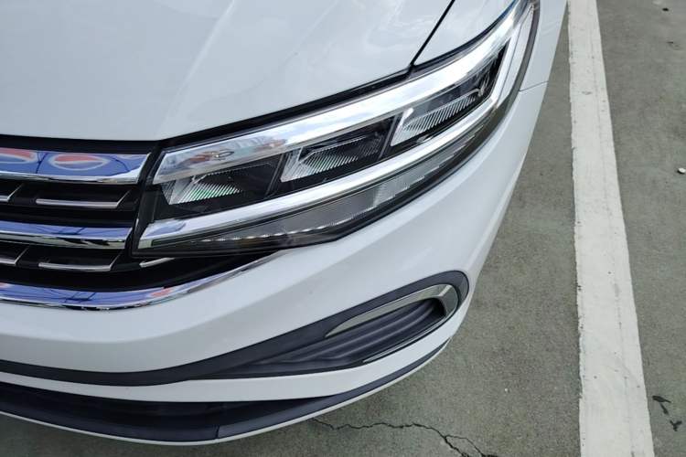 Used Volkswagen Bora 2023 1.5L Automatic Changer Limited Edition Left Front Headlight