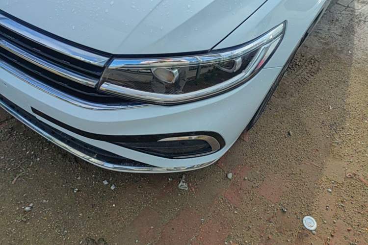 Used Volkswagen Bora 2023 200TSI DSG YueXing PRO Edition Left Front Headlight