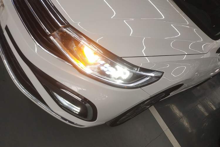 Used Volkswagen Bora 2023 200TSI DSG YueXing PRO Edition Left Front Headlight