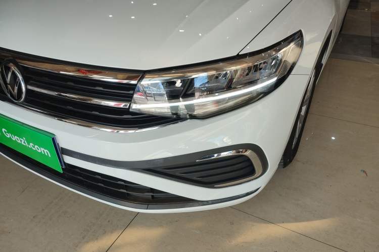 Used Volkswagen Bora 2023 200TSI Manual Comfort Edition Left Front Headlight
