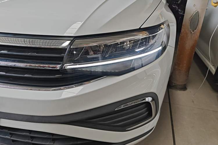 Used Volkswagen Bora 2023 1.5L Automatic Changer Limited Edition Left Front Headlight