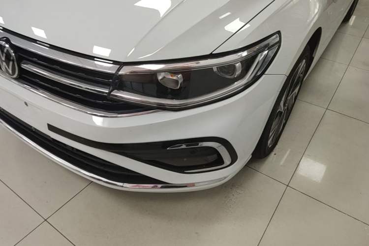 Used Volkswagen Bora 2023 300TSI DSG Prestige Edition Left Front Headlight