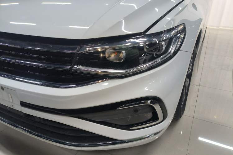 Used Volkswagen Bora 2023 200TSI DSG Smart Drive Version Left Front Headlight