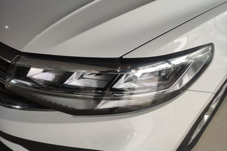 Used Volkswagen Bora 2023 200TSI DSG Comfort Edition Left Front Headlight