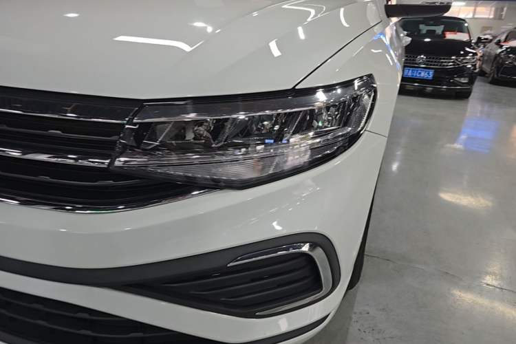 Used Volkswagen Bora 2023 200TSI DSG Comfort Edition Left Front Headlight