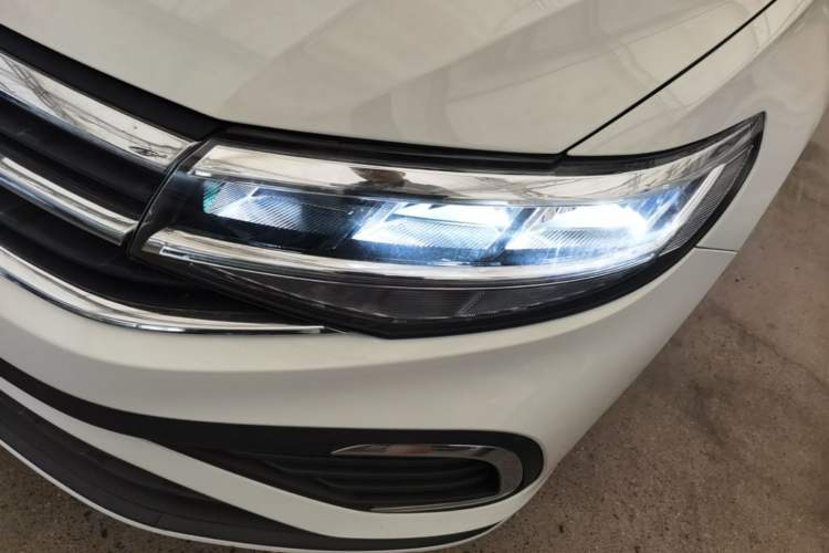 Used Volkswagen Bora 2023 200TSI DSG Comfort Edition Left Front Headlight