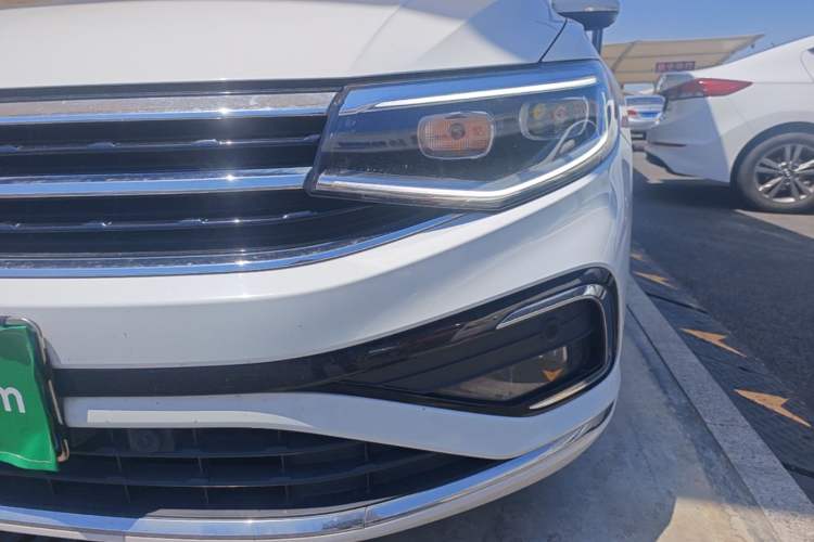 Used Volkswagen Bora 2023 300TSI DSG Prestige Edition Left Front Headlight