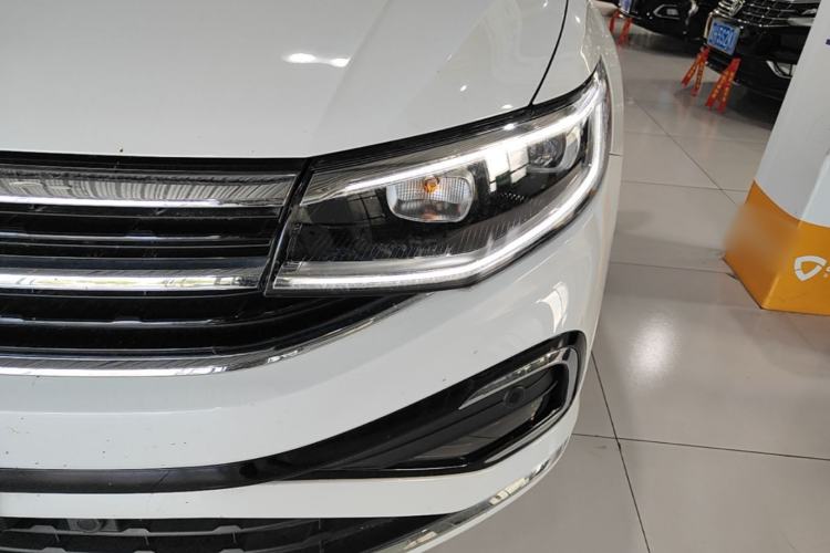 Used Volkswagen Bora 2023 200TSI DSG Smart Drive Version Left Front Headlight