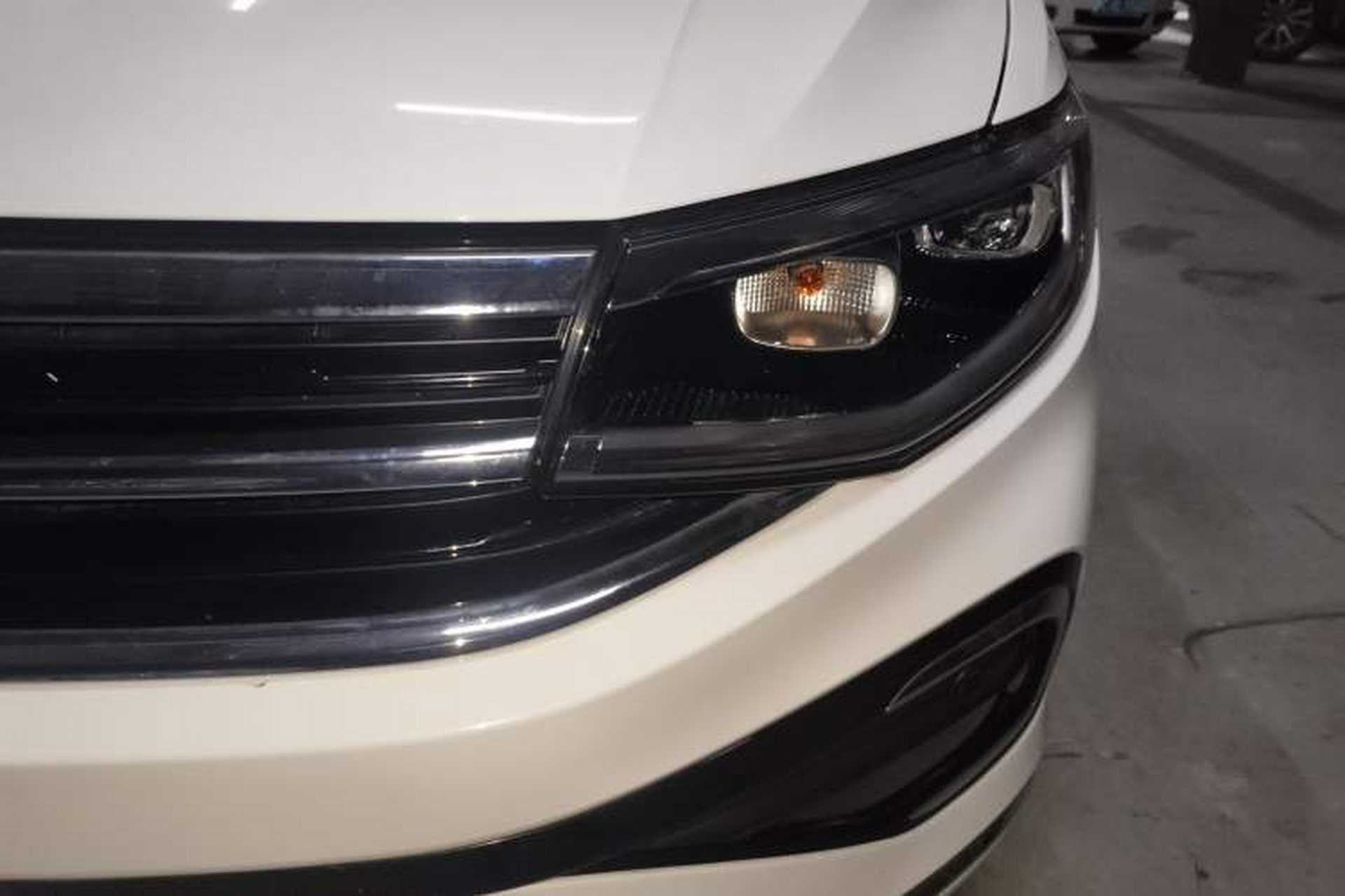 Used Volkswagen Bora 2023 200TSI DSG YueXing PRO Edition Left Front Headlight