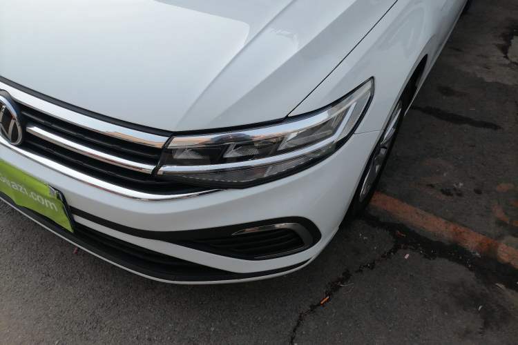 Used Volkswagen Bora 2023 1.5L Automatic Changer Limited Edition Left Front Headlight