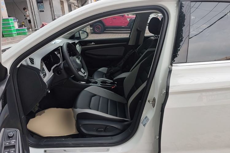 Used Volkswagen Bora 2023 300TSI DSG Prestige Edition Left Front Seat