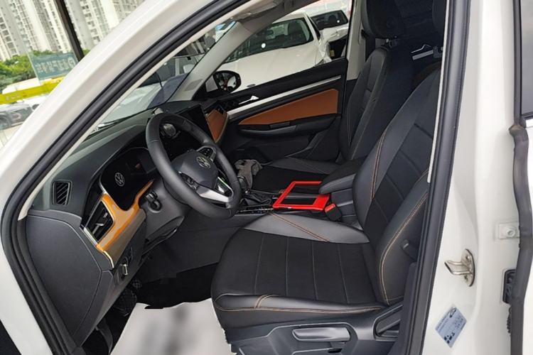 Used Volkswagen Bora 2023 280TSI DSG Comfort Edition Left Front Seat