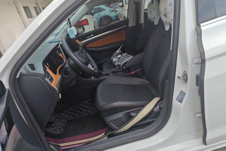 Used Volkswagen Bora 2023 200TSI DSG SmartDrive PRO Edition Left Front Seat