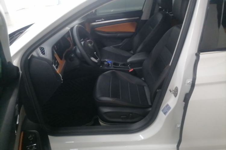 Used Volkswagen Bora 2023 200TSI DSG YueXing PRO Edition Left Front Seat