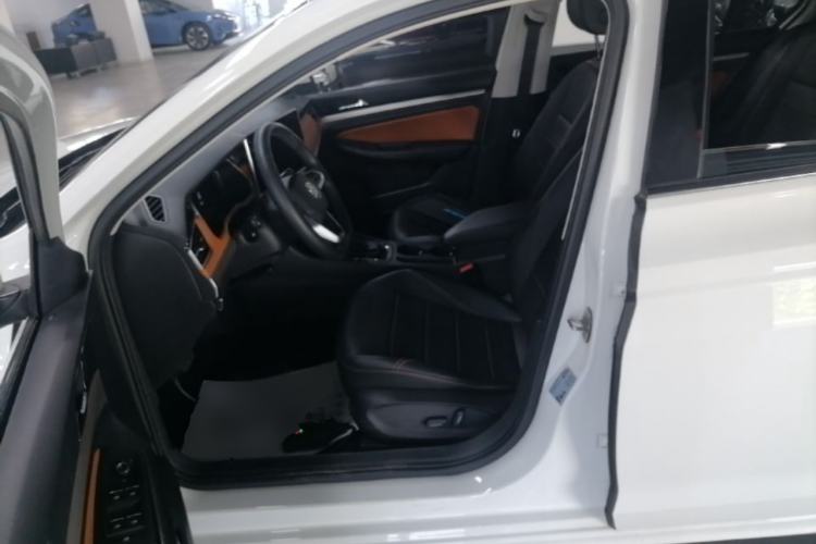 Used Volkswagen Bora 2023 200TSI DSG YueXing PRO Edition Left Front Seat