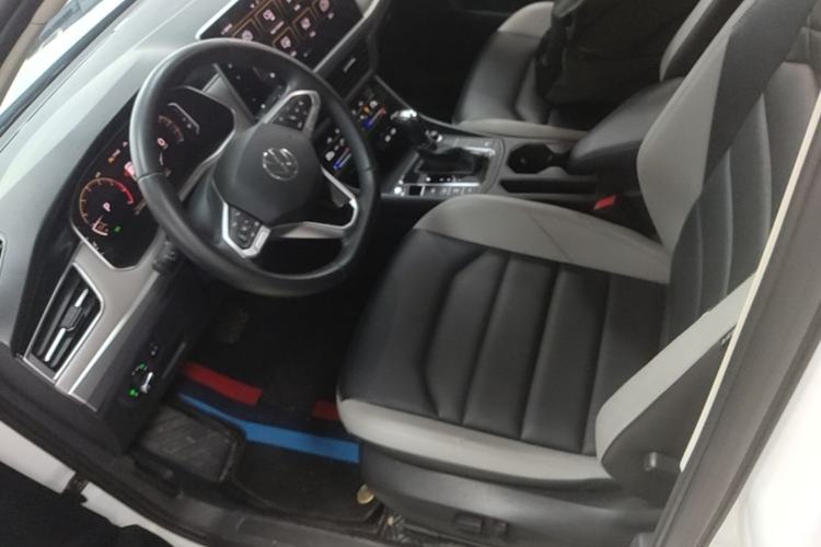 Used Volkswagen Bora 2023 300TSI DSG Prestige Edition Left Front Seat