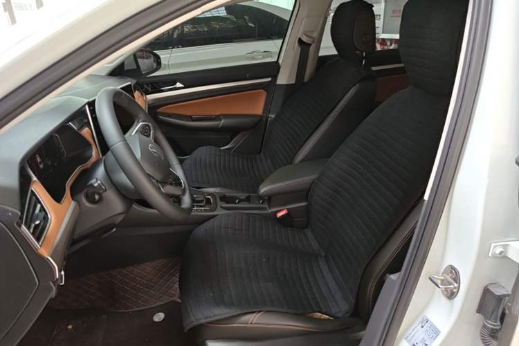 Used Volkswagen Bora 2023 200TSI DSG SmartDrive PRO Edition Left Front Seat