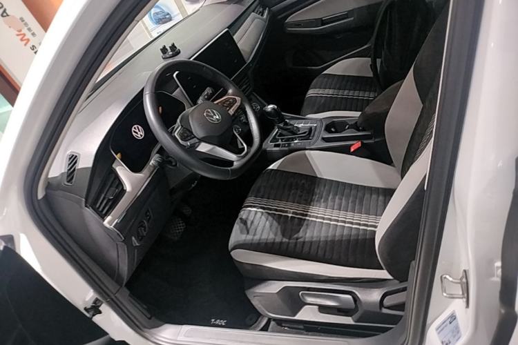 Used Volkswagen Bora 2023 200TSI DSG Comfort Edition Left Front Seat