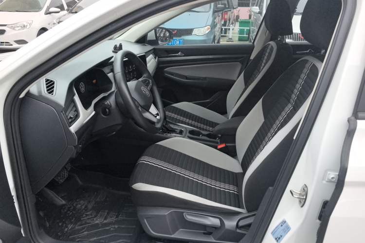 Used Volkswagen Bora 2023 200TSI DSG Comfort Edition Left Front Seat