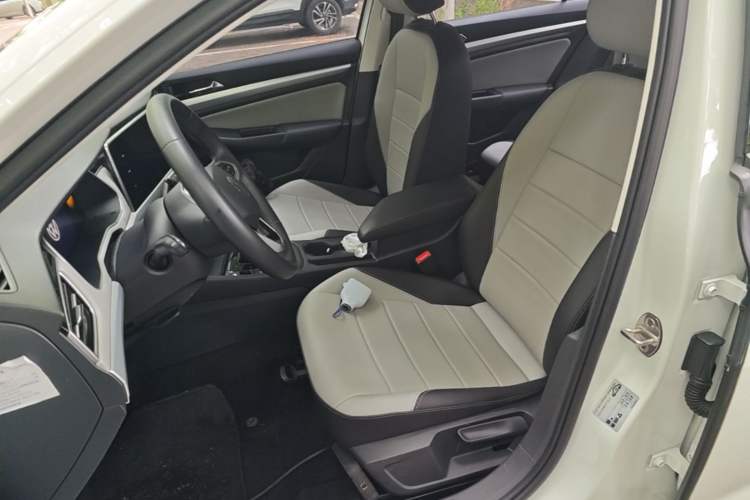 Used Volkswagen Bora 2023 200TSI DSG Enjoyment Edition Left Front Seat