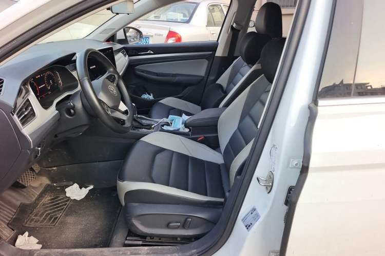 Used Volkswagen Bora 2023 300TSI DSG Prestige Edition Left Front Seat