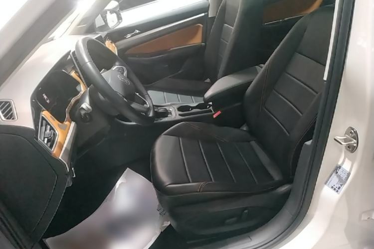 Used Volkswagen Bora 2023 200TSI DSG SmartDrive PRO Edition Left Front Seat