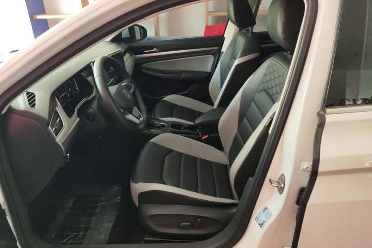 Used Volkswagen Bora 2023 300TSI DSG Prestige Edition Left Front Seat