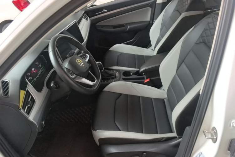 Used Volkswagen Bora 2023 300TSI DSG Prestige Edition Left Front Seat