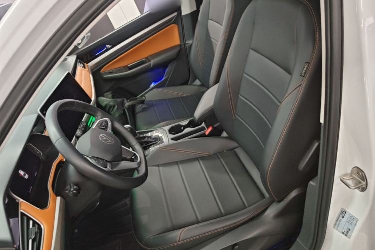 Used Volkswagen Bora 2023 200TSI DSG YueXing PRO Edition Left Front Seat
