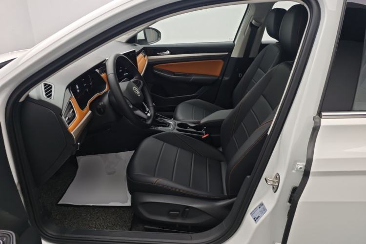 Used Volkswagen Bora 2023 200TSI DSG YueXing PRO Edition Left Front Seat