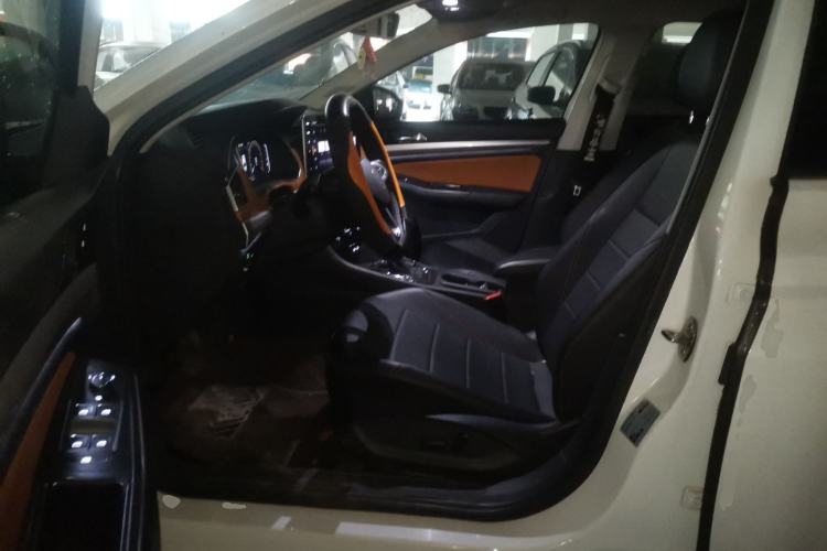 Used Volkswagen Bora 2023 200TSI DSG YueXing PRO Edition Left Front Seat