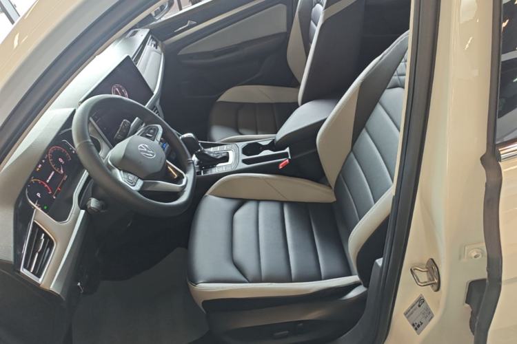 Used Volkswagen Bora 2023 300TSI DSG Prestige Edition Left Front Seat