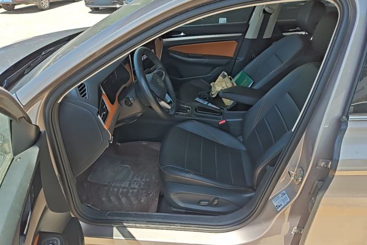 Used Volkswagen Bora 2023 200TSI DSG YueXing PRO Edition Left Front Seat