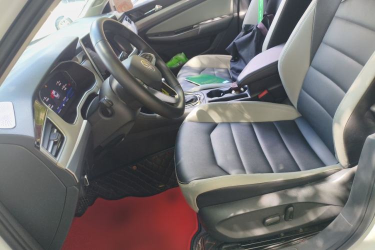 Used Volkswagen Bora 2023 300TSI DSG Prestige Edition Left Front Seat