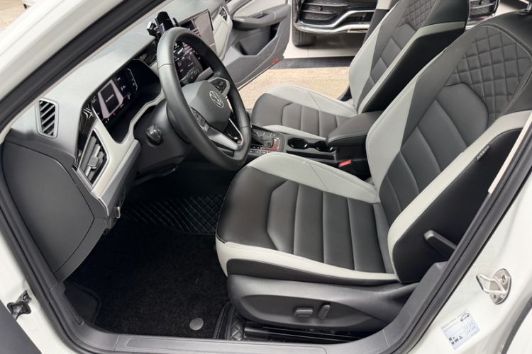Used Volkswagen Bora 2023 300TSI DSG Prestige Edition Left Front Seat