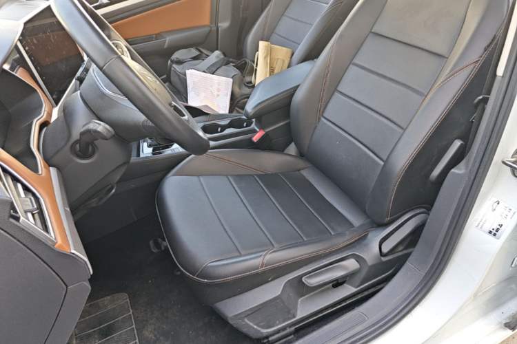 Used Volkswagen Bora 2023 200TSI DSG Enjoyment Edition Left Front Seat
