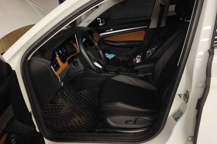 Used Volkswagen Bora 2023 200TSI DSG YueXing PRO Edition Left Front Seat