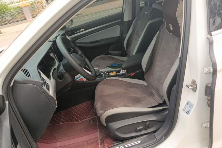 Used Volkswagen Bora 2023 300TSI DSG Prestige Edition Left Front Seat