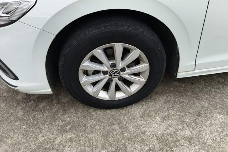 Used Volkswagen Bora 2023 200TSI DSG Comfort Edition Left Front Wheel Hub