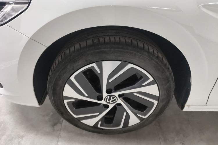 Used Volkswagen Bora 2023 200TSI DSG YueXing PRO Edition Left Front Wheel Hub