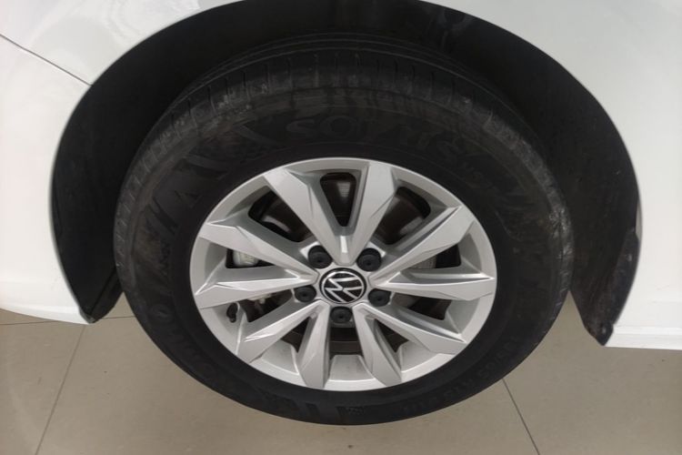 Used Volkswagen Bora 2023 200TSI DSG Comfort Edition Left Front Wheel Hub