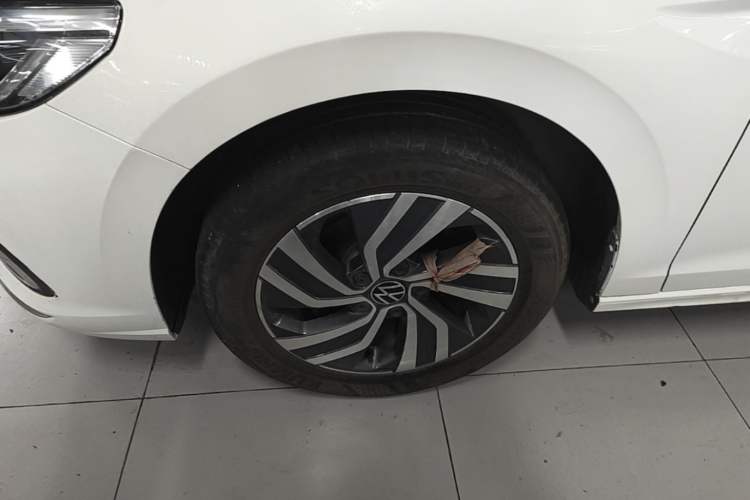 Used Volkswagen Bora 2023 200TSI DSG Enjoyment Edition Left Front Wheel Hub