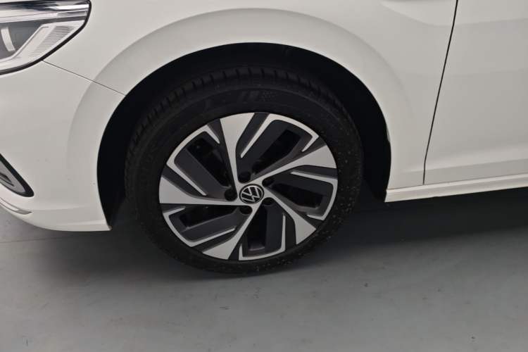 Used Volkswagen Bora 2023 200TSI DSG YueXing PRO Edition Left Front Wheel Hub