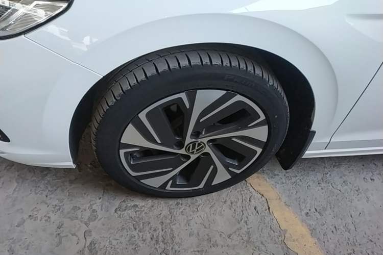 Used Volkswagen Bora 2023 200TSI DSG YueXing PRO Edition Left Front Wheel Hub