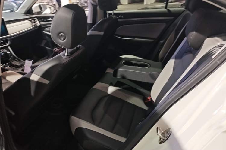 Used Volkswagen Bora 2023 280TSI DSG Prestige Edition Left Rear Seat