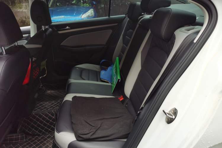 Used Volkswagen Bora 2023 300TSI DSG Prestige Edition Left Rear Seat
