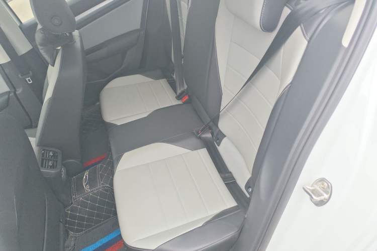 Used Volkswagen Bora 2023 200TSI DSG YueXing PRO Edition Left Rear Seat