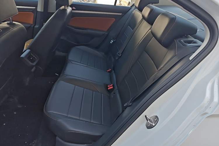 Used Volkswagen Bora 2023 200TSI DSG Enjoyment Edition Left Rear Seat